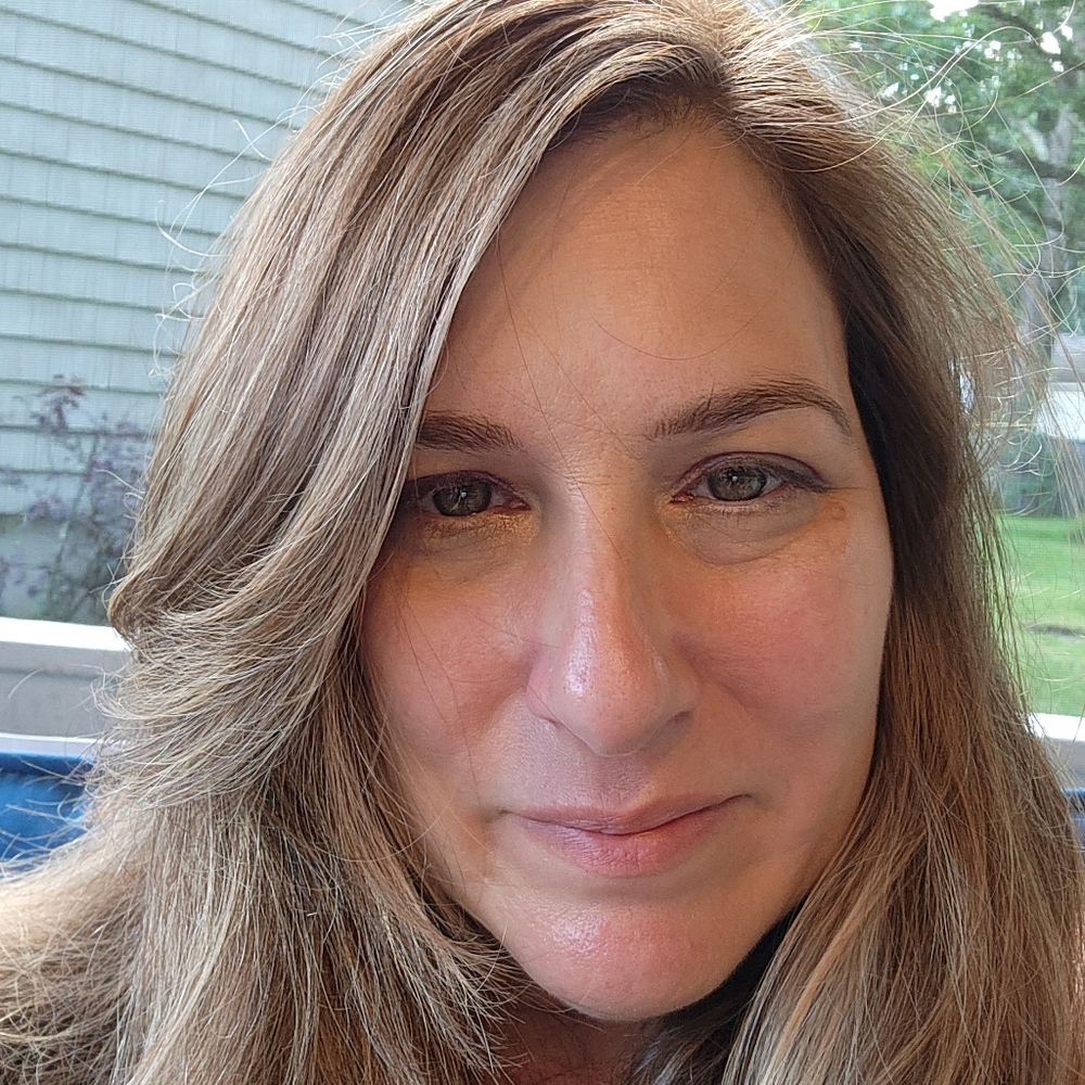 Meet your Posher, Stacy